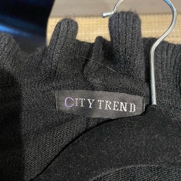 City Trend Ruffle Knit Cape - Picture 4 of 7